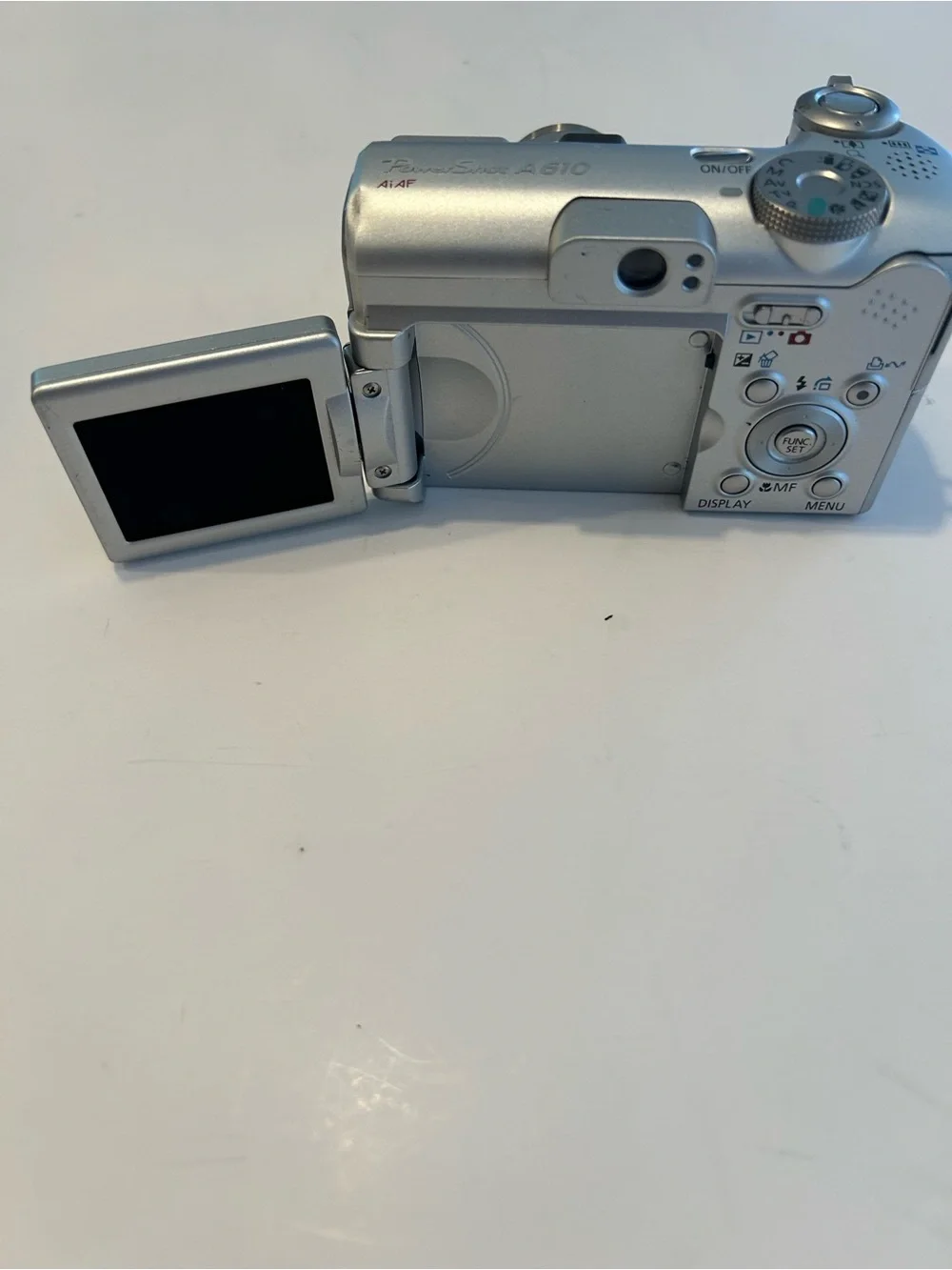 Canon Silver PowerShot A610 Compact Camera with Extended Zoom